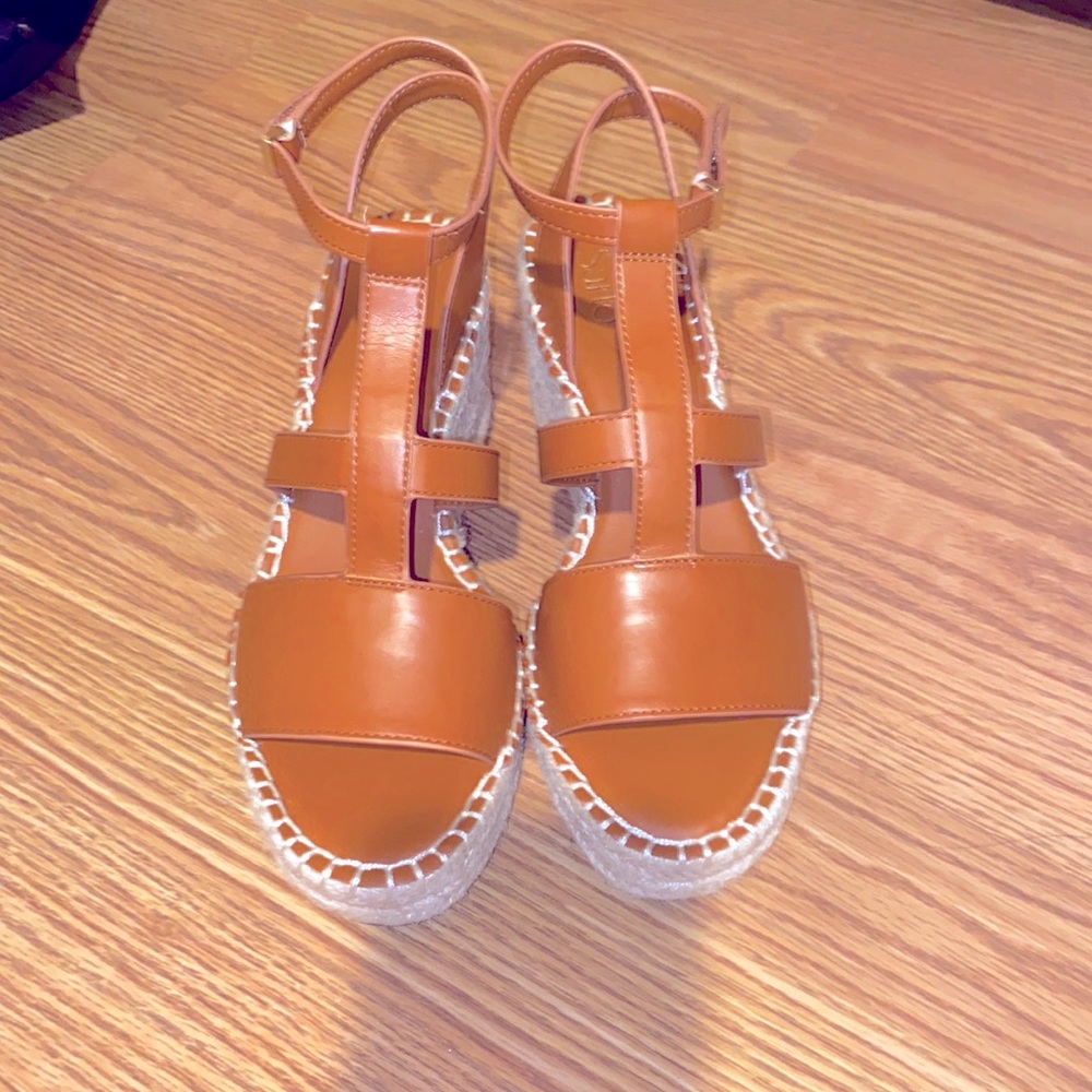 New Franco sarto wedges brown/carmel color
